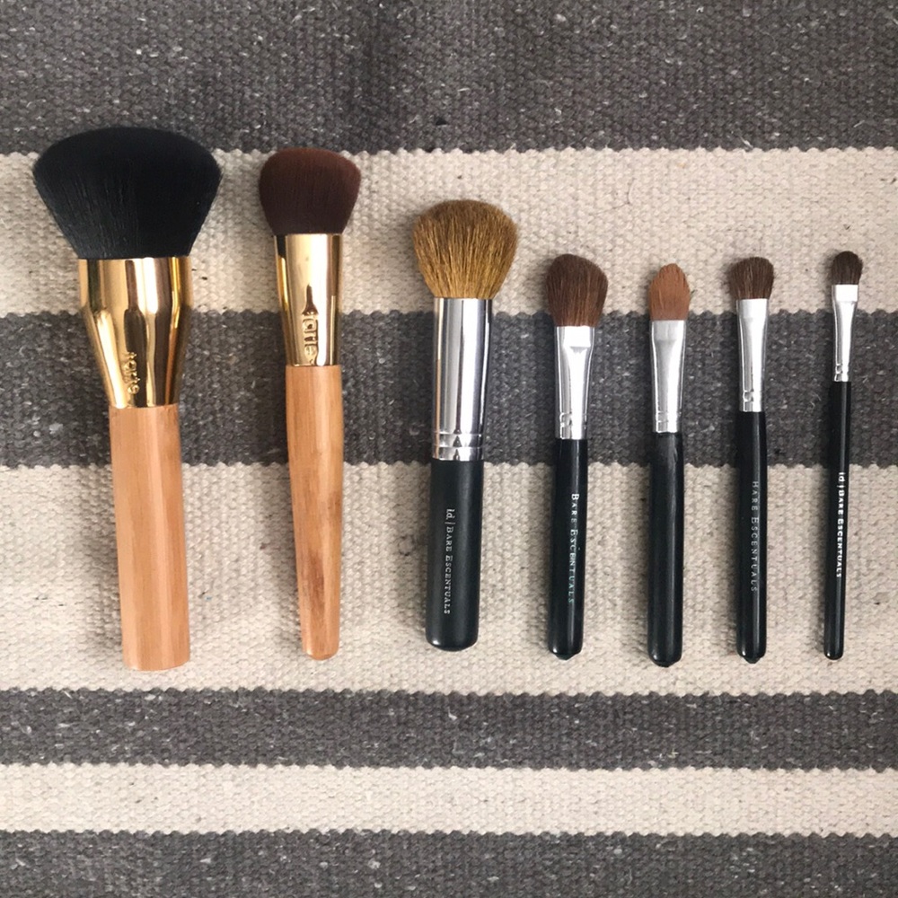 Tarte and Bare Minerals makeup brushes